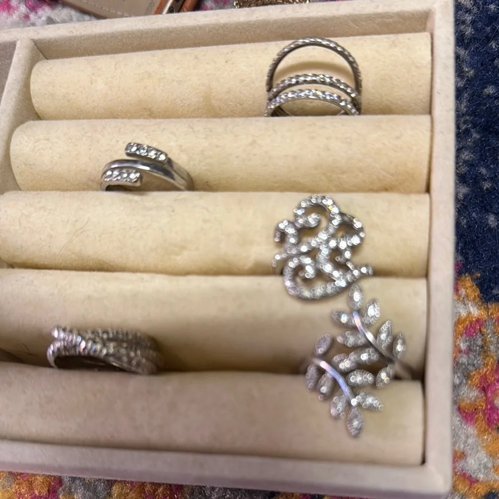 Elegant Silver Cocktail Rings Set